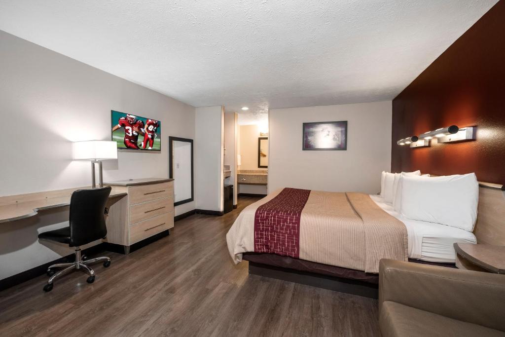 Red Roof Inn Indianapolis - Greenwood - Image 6