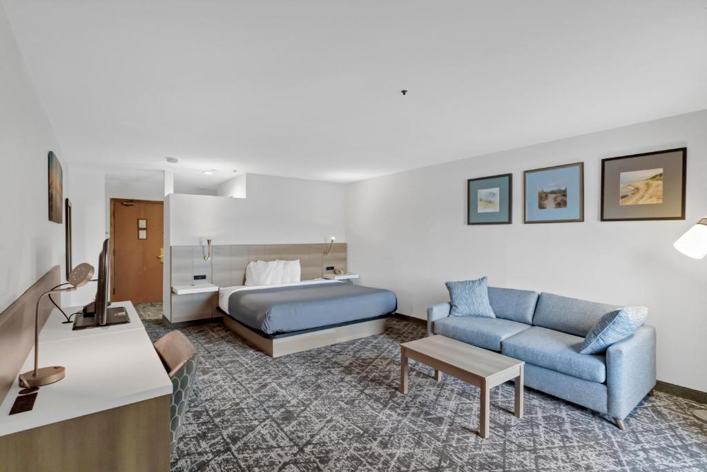 Waterbird Lakeside Inn - Image 7