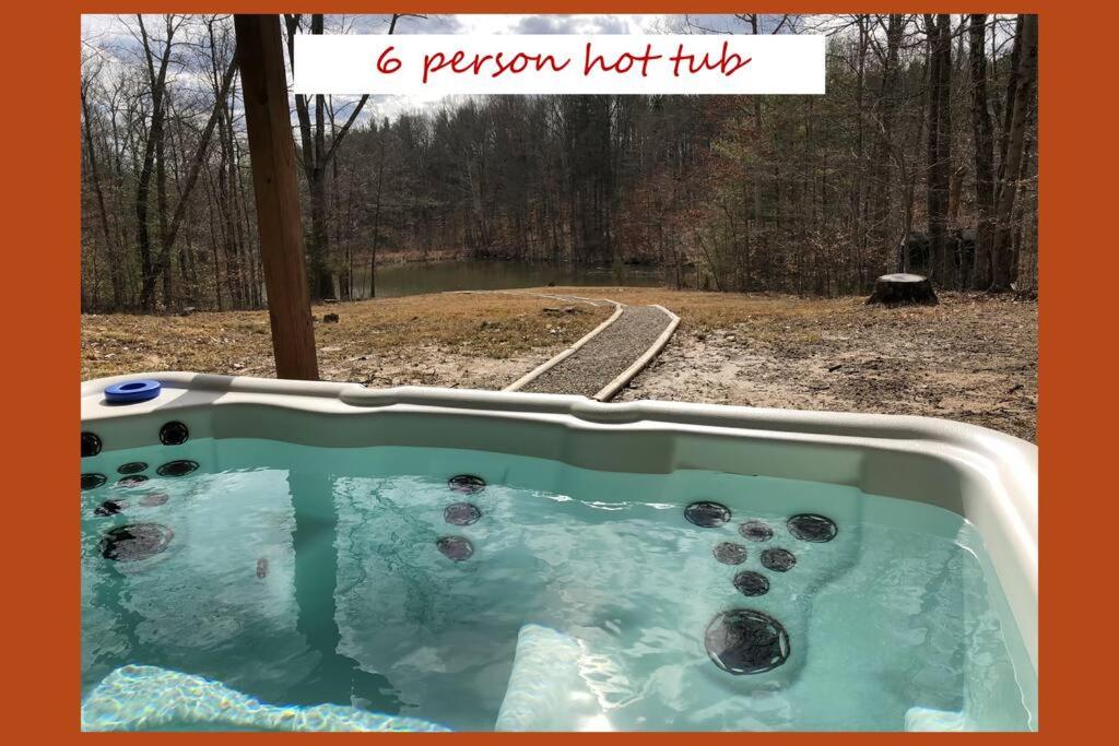 Hot Tub (Jacuzzi) - Photo 4