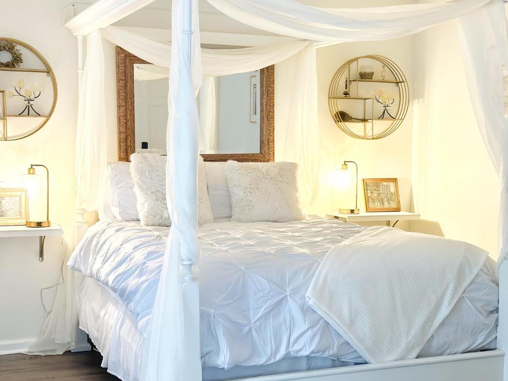 Speedway Legacy Inn - Image 6