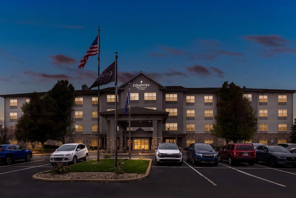 Country Inn & Suites by Radisson, Portage, IN - Image 8