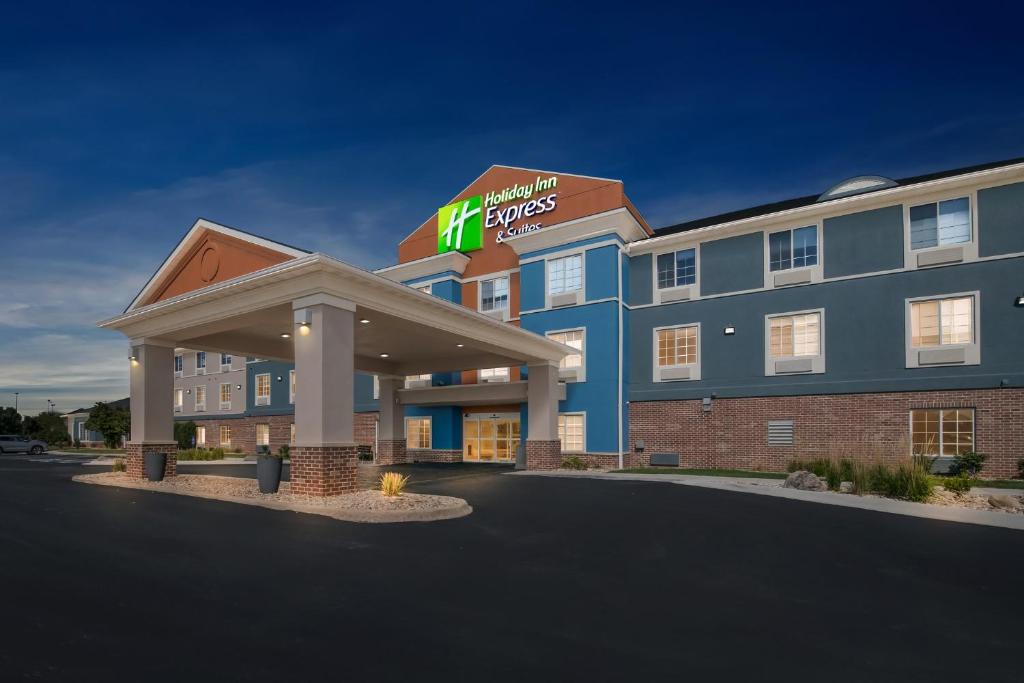 Holiday Inn Express Hotel & Suites Council Bluffs - Convention Center Area by IHG - Image 6