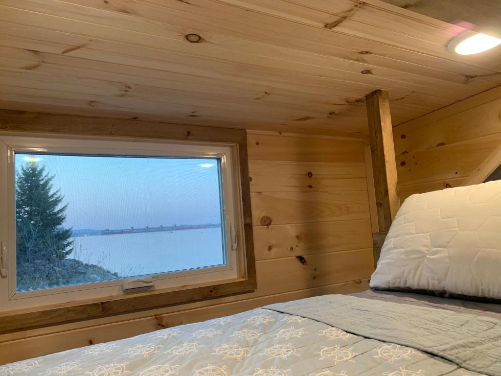 Riverbottom - Tiny Home 2 - Image 5