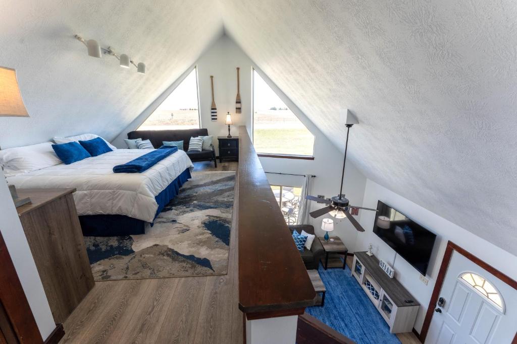 Fun House #265 w Water Park & Golf Cart - Image 5