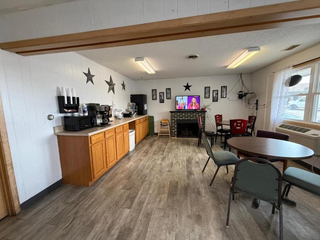 Hotel O Castle Town Ida Grove Hwy 175 - Image 4