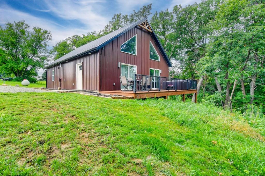 Hot Tub (Jacuzzi) - Photo 2