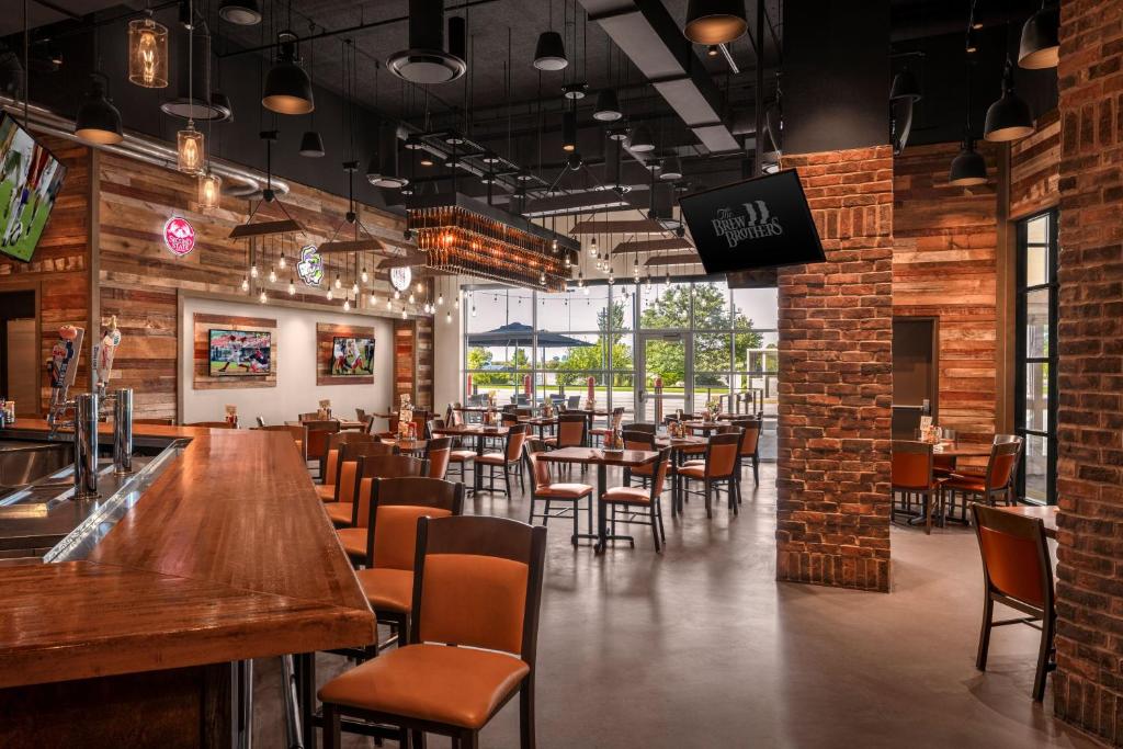 Isle Casino Hotel Waterloo, A Caesars Destination - Image 5