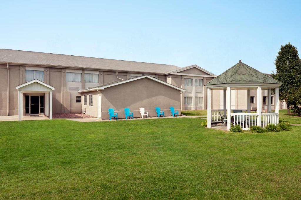 Baymont by Wyndham Des Moines North - Image 5