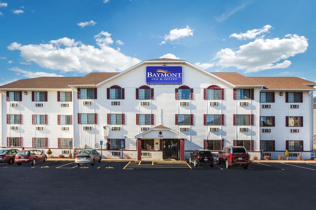 Baymont by Wyndham Cedar Rapids - Image 4