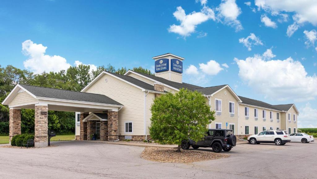 Cobblestone Hotel & Suites - Knoxville