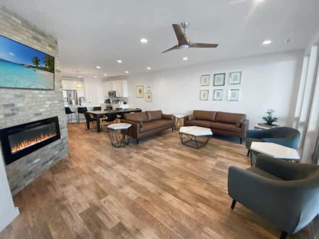 Sunset Shores 4BR Lake Escape Family Friendly - Image 8