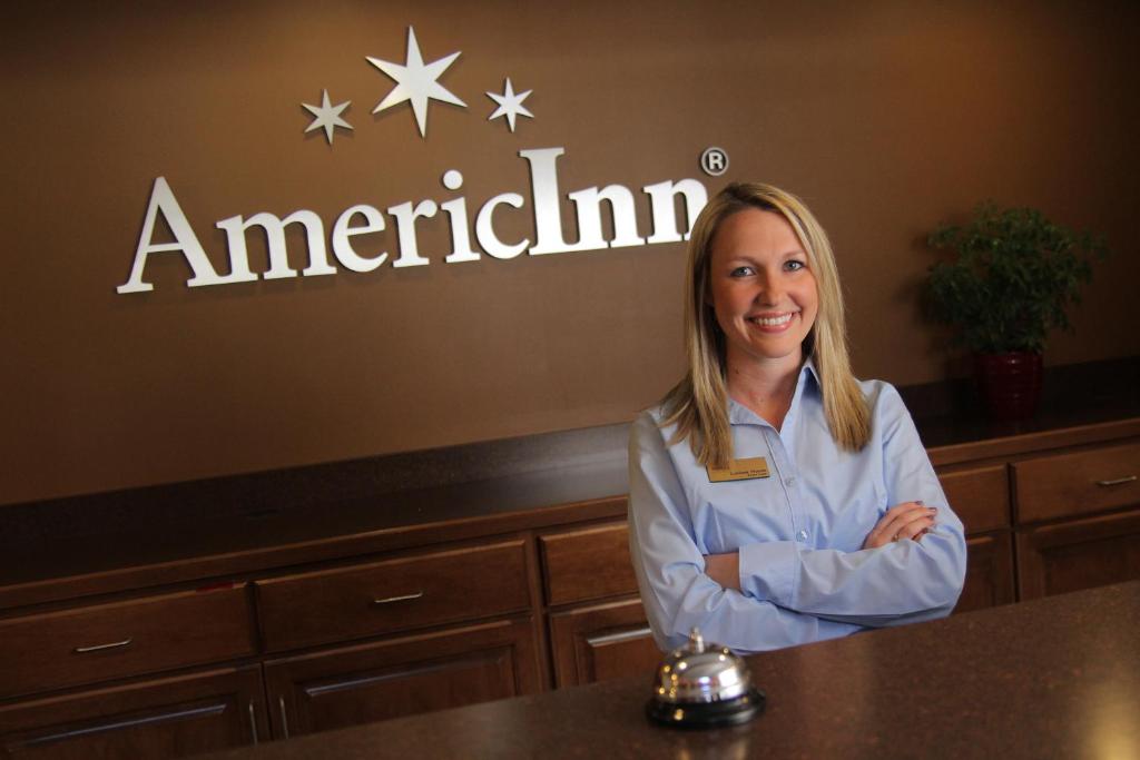AmericInn by Wyndham West Burlington - Image 7