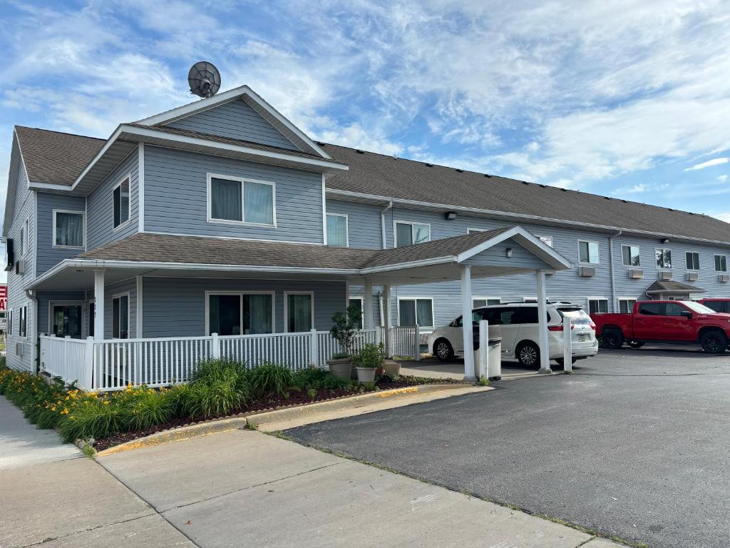 Days Inn by Wyndham Ames