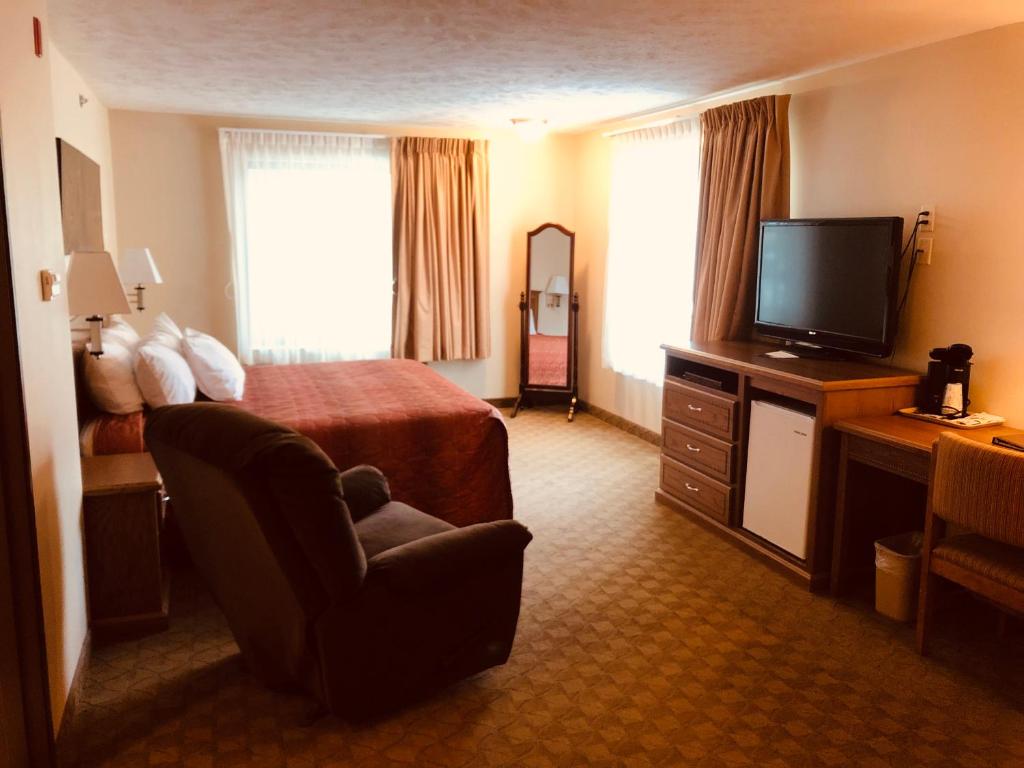 Shenandoah Inn & Suites - Image 5