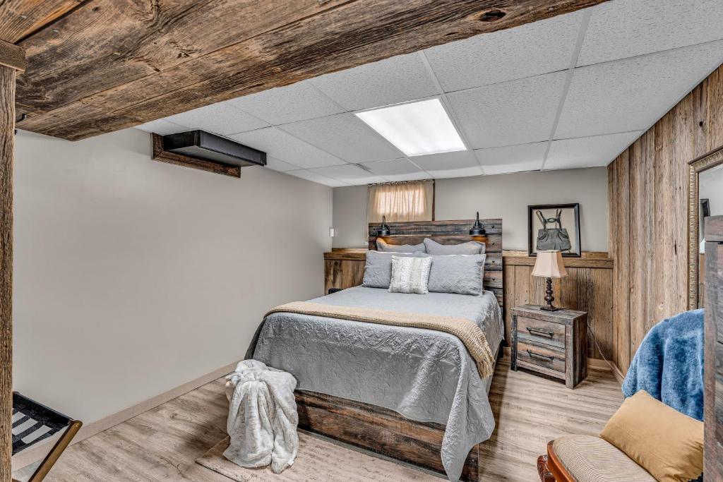 The Wreath House in Manhattan - Image 6