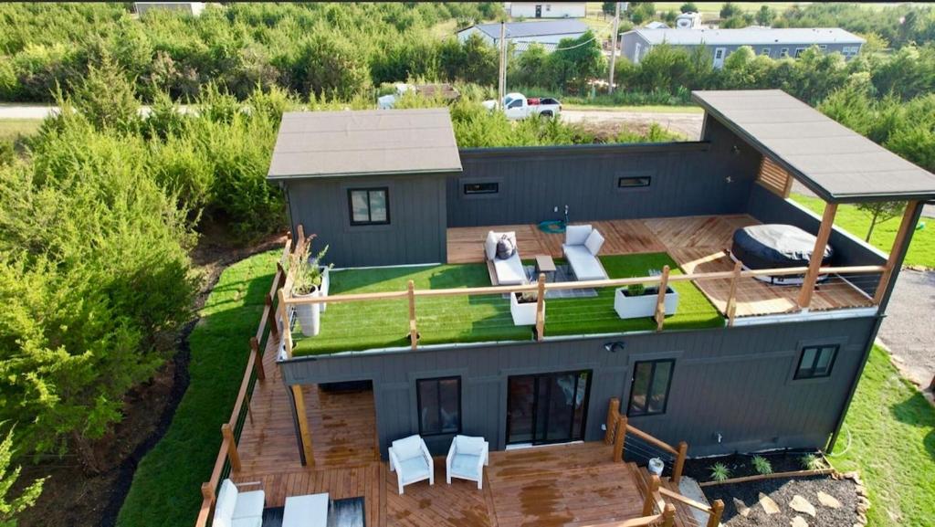 Hot Tub (Jacuzzi) - Photo 7