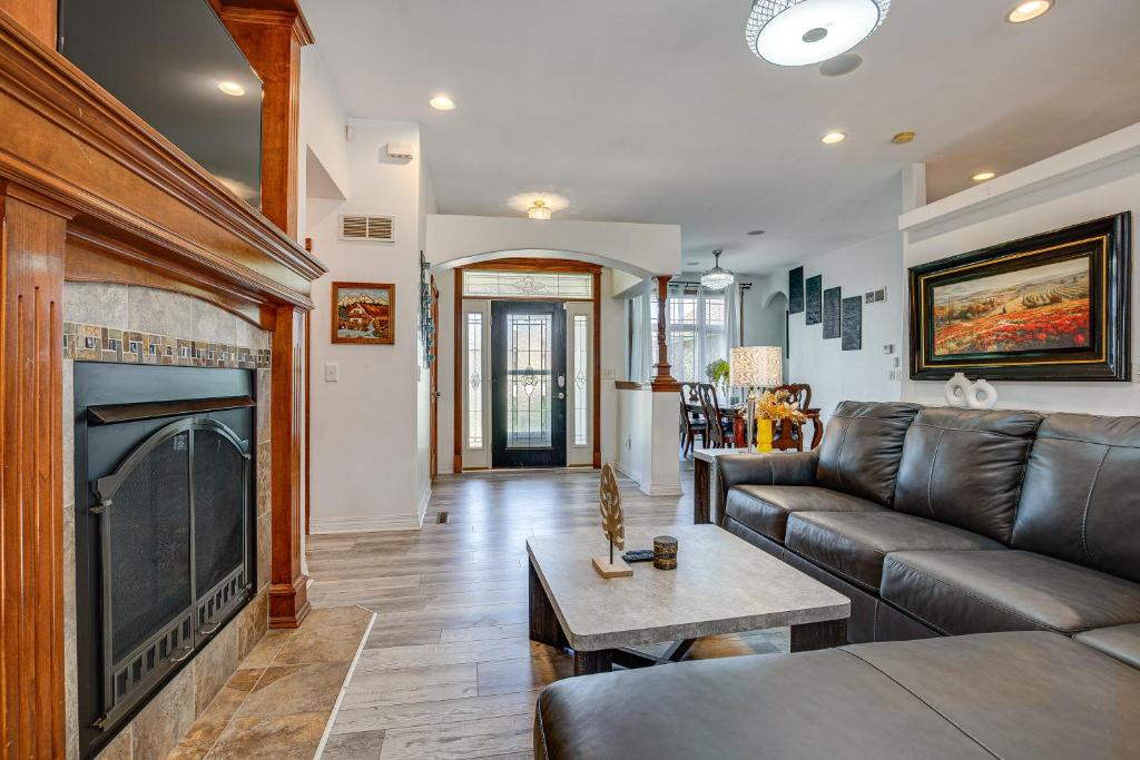 Junction City Home with Hot Tub - Near Milford Lake! - Image 6