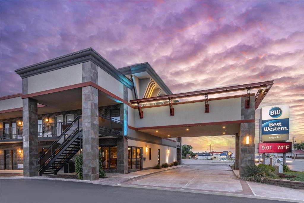 Best Western Angus Inn - Image 7