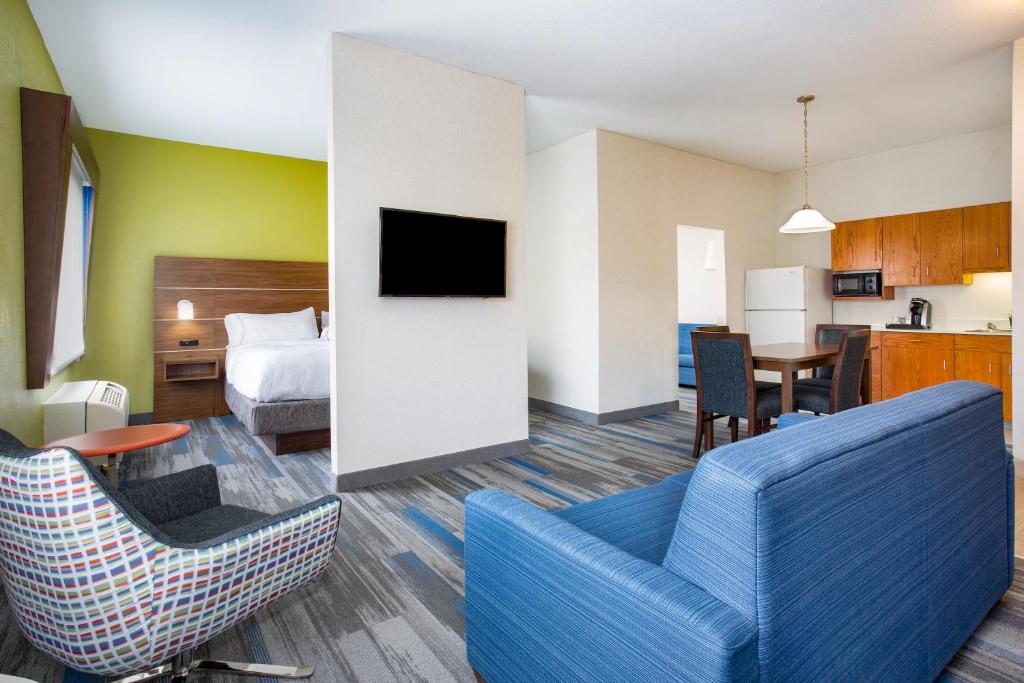 Holiday Inn Express Kansas City - at the Legends! by IHG - Image 5