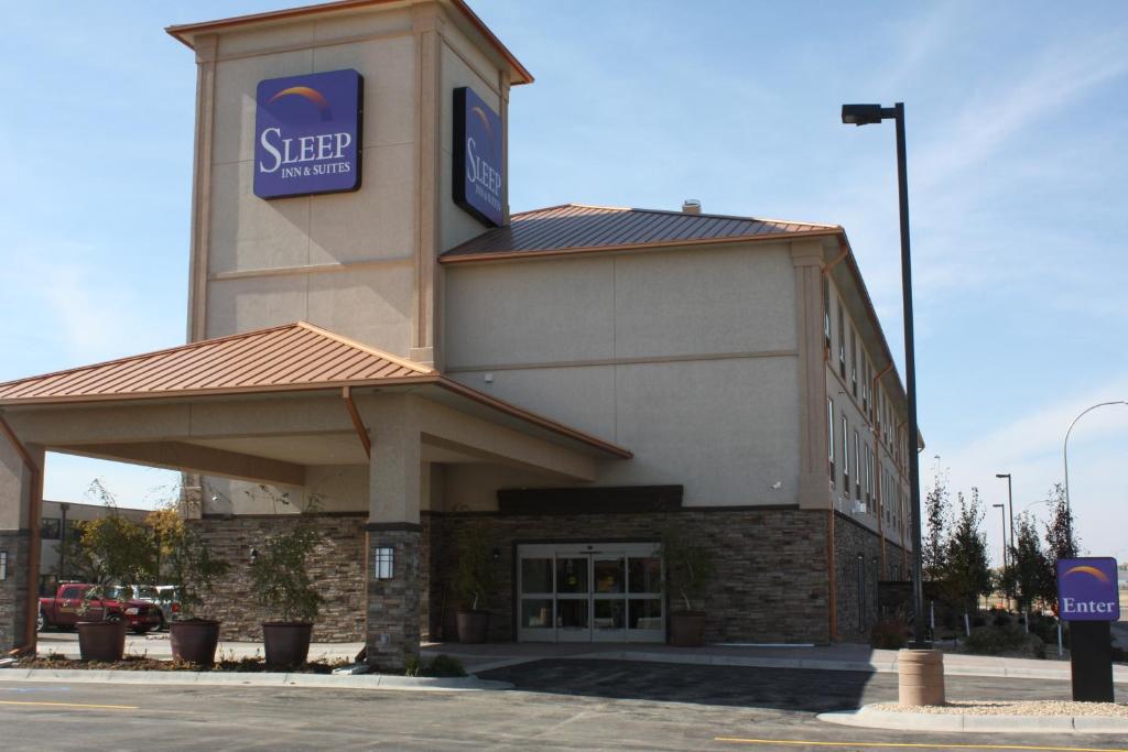 Sleep Inn & Suites Garden City - Image 6