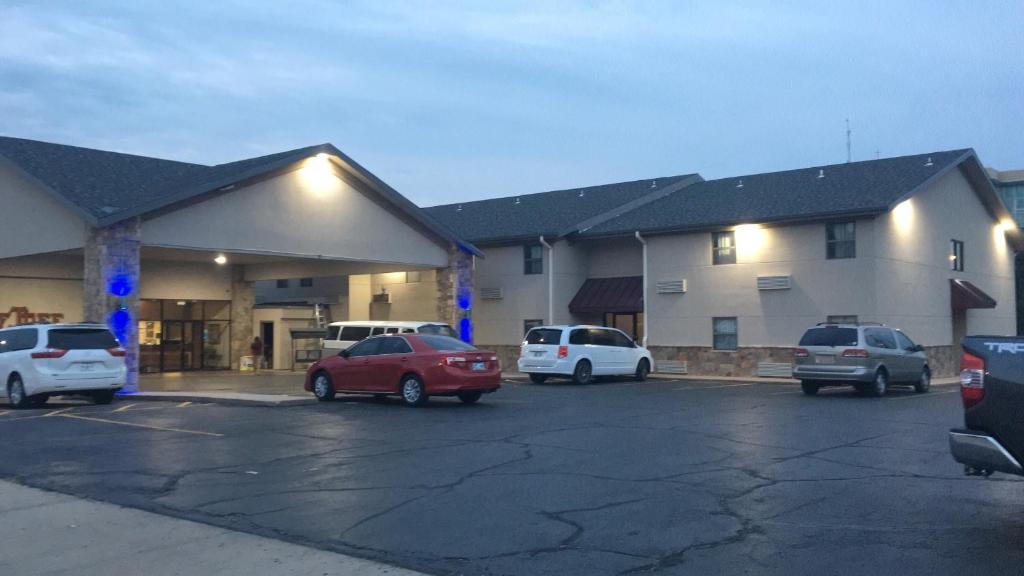 Apple Tree Inn - Image 7