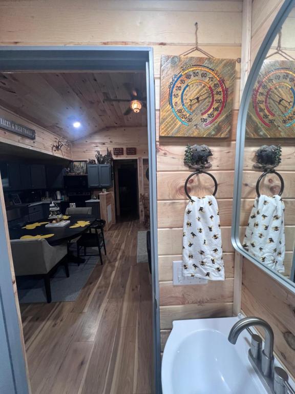 The Eagles Nest - Image 8