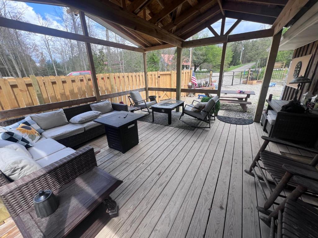 The Eagles Nest - Image 6