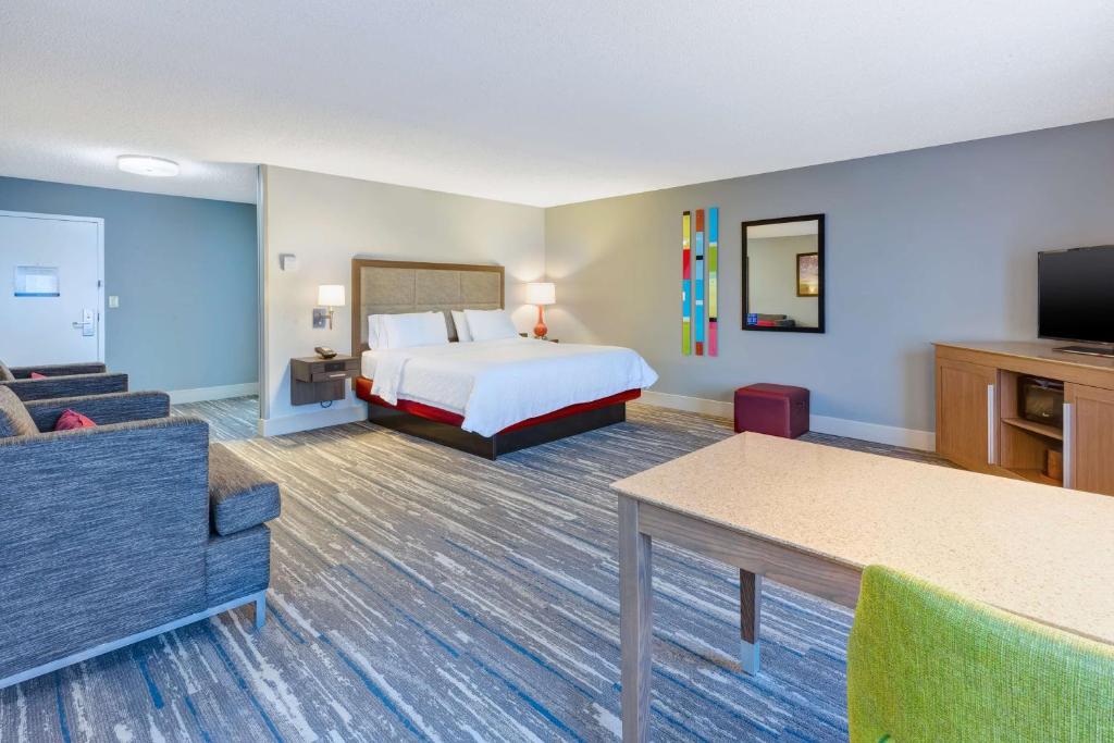 Hampton Inn Cincinnati Airport-North - Image 8