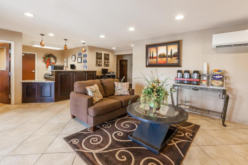 Days Inn by Wyndham Central City - Image 4