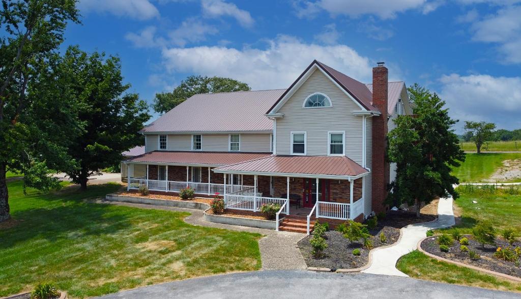 Four Seasons Country Inn - Image 6