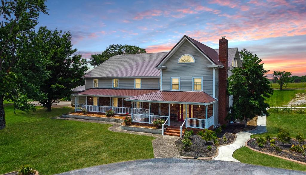 Four Seasons Country Inn