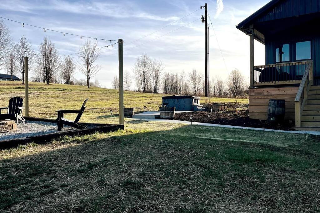 Hot Tub (Jacuzzi) - Photo 4