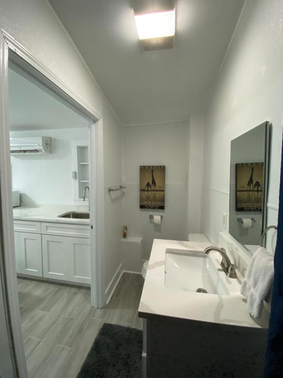 Antonine Apartment Upper Garden District - Image 8