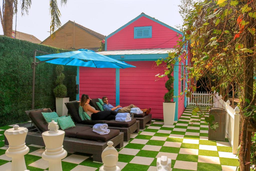 4 BR - Sleeps 8! Best location next to Bourbon Street! - Image 6