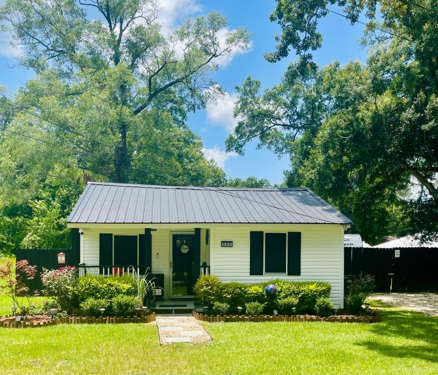 Honeycomb Hideout - Image 6