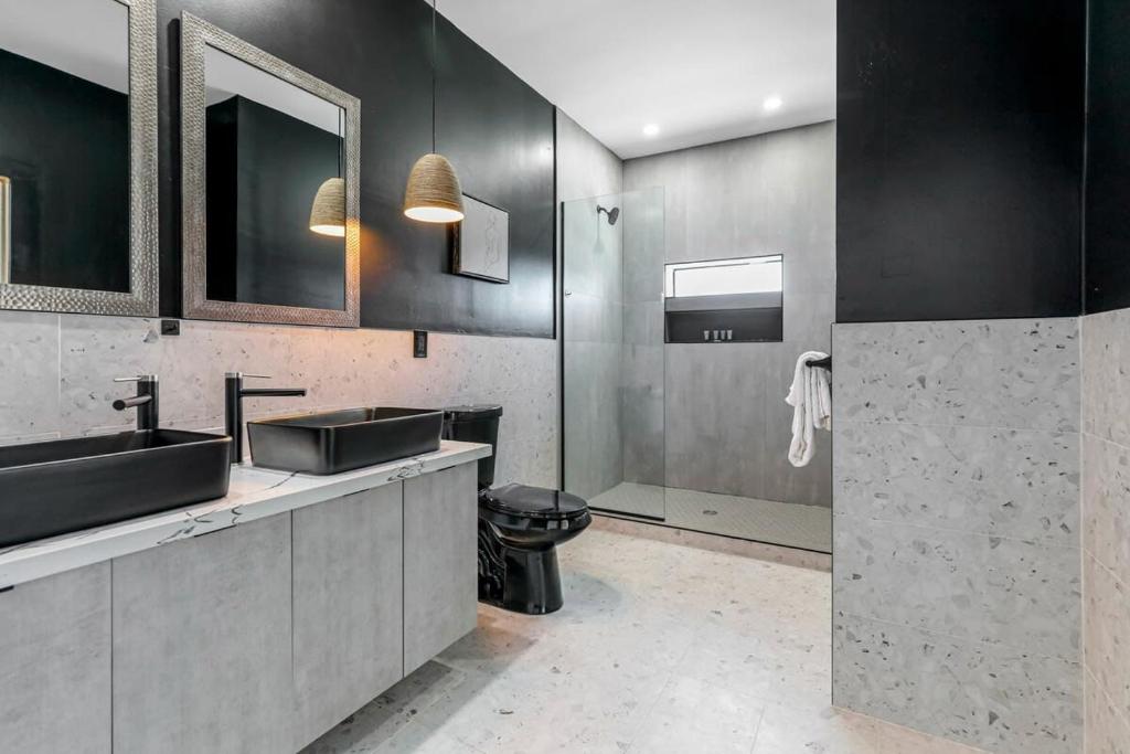 Celeste Rooftop Villa - Image 6