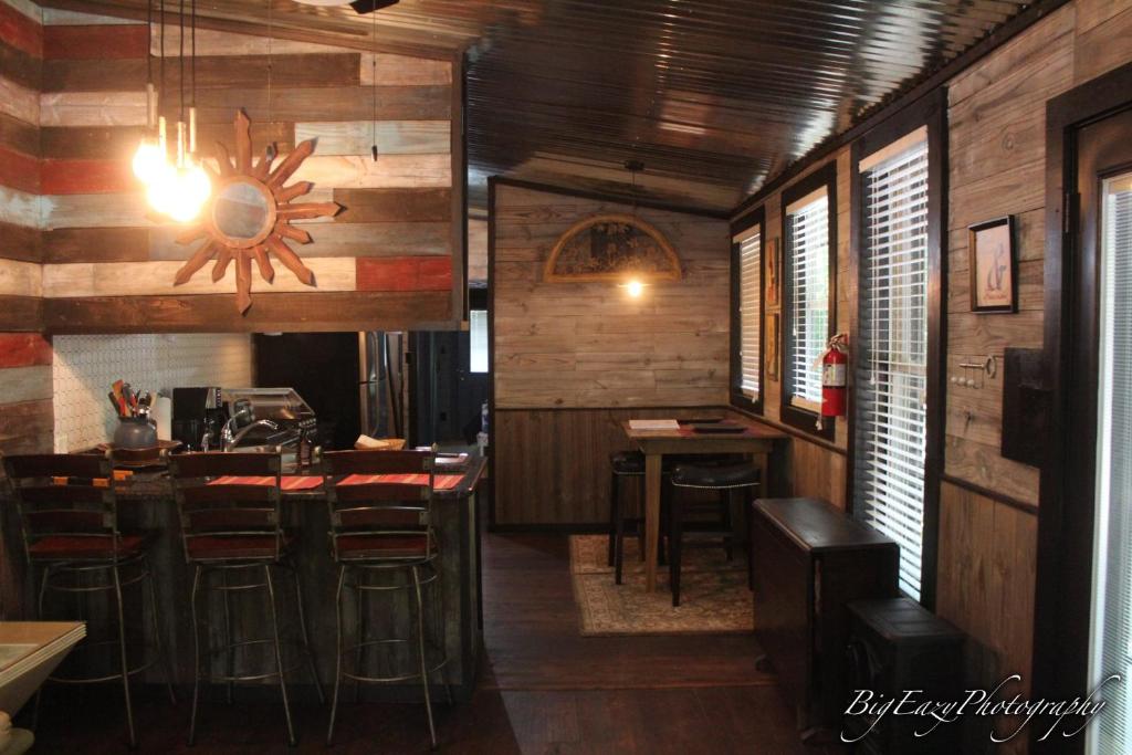 The Guest House - Image 4