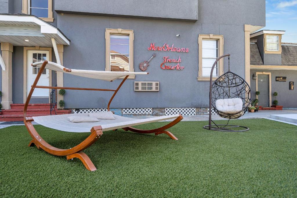 Sleeps 24-spacious Suites Near Fq W Pool - Image 5