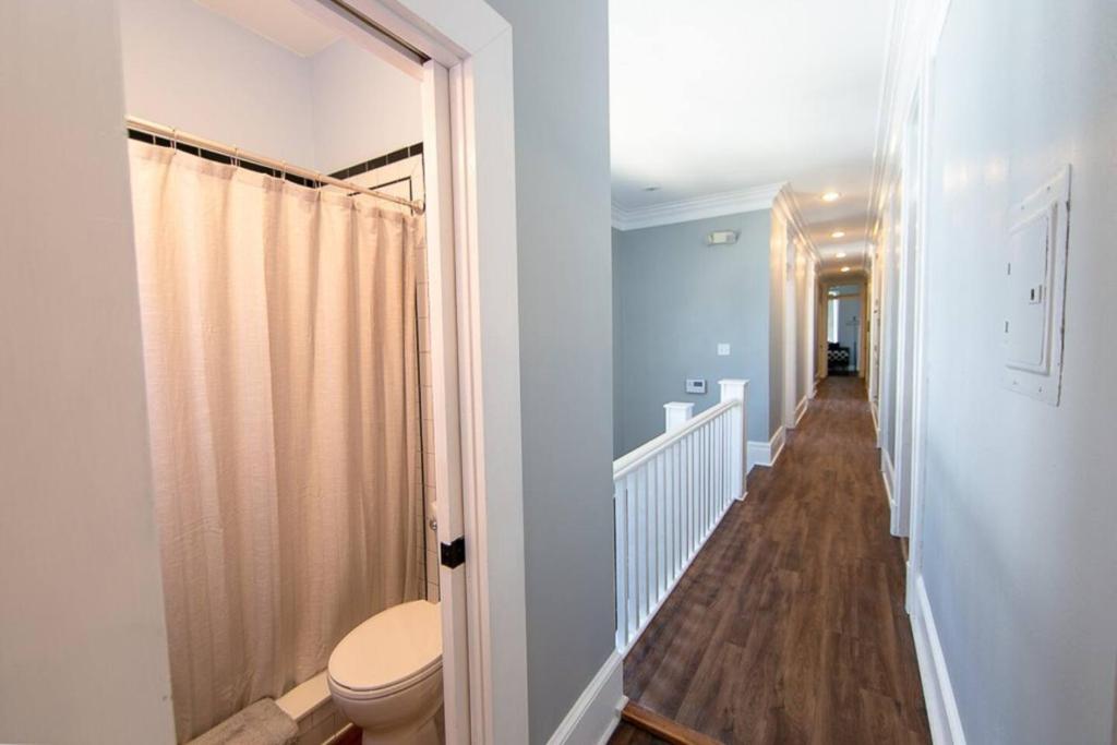 Claiborne Historic Victorian Mansion B - 5 bed-3 bath - Image 8