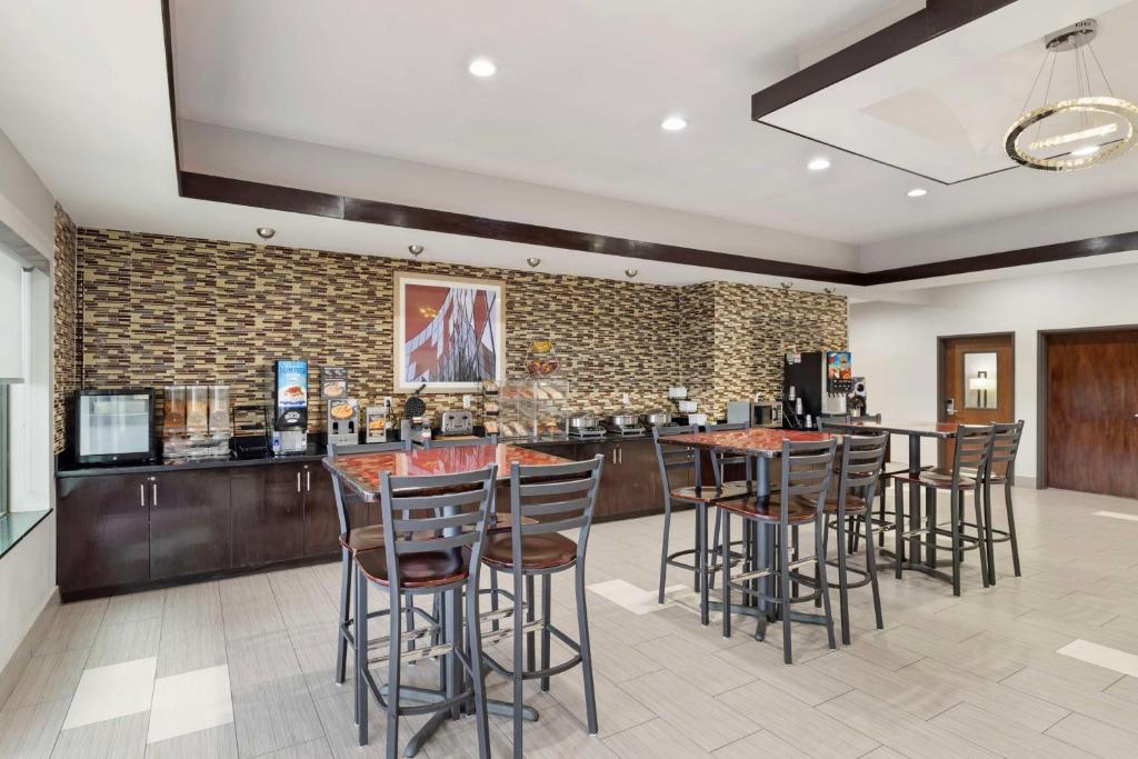 Best Western Casino Inn - Image 5