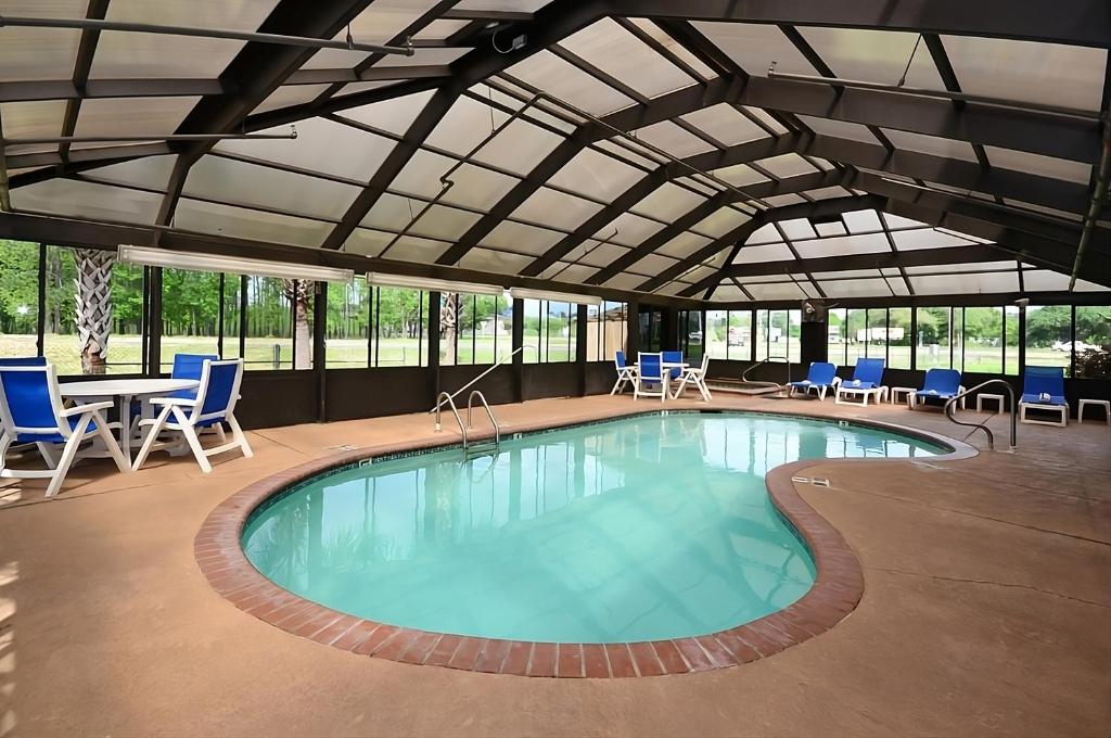 Comfort Inn Hammond - Image 4