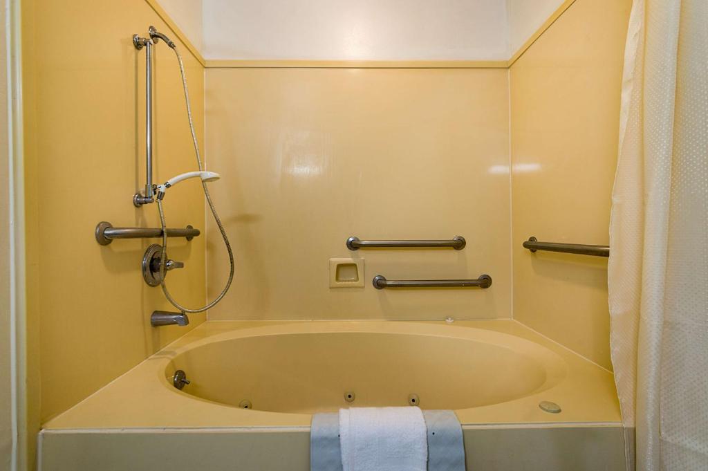 Motel 6-New Iberia, LA