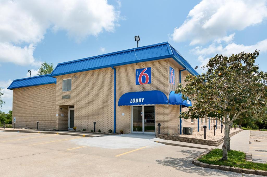 Motel 6-New Iberia, LA - Image 5