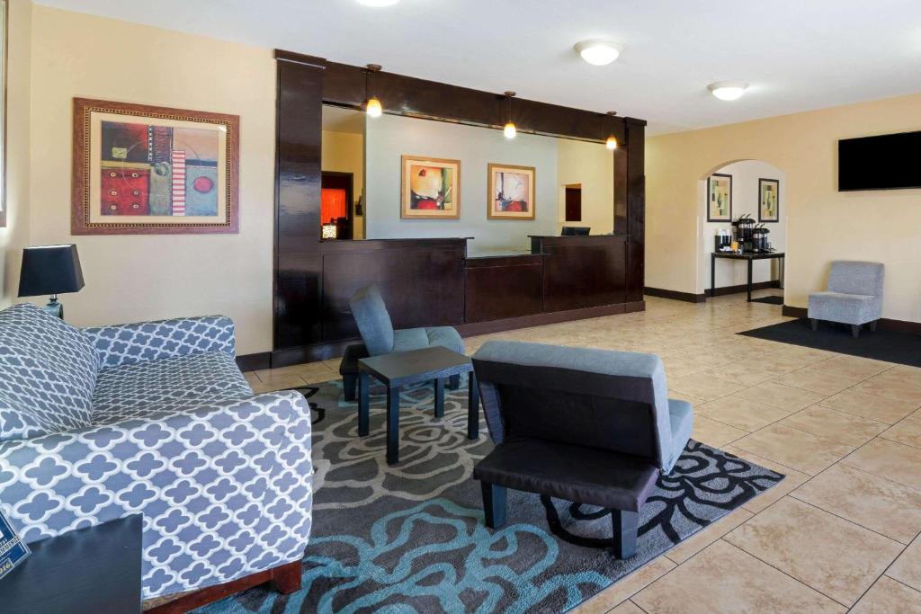 La Quinta by Wyndham Morgan City - Image 6