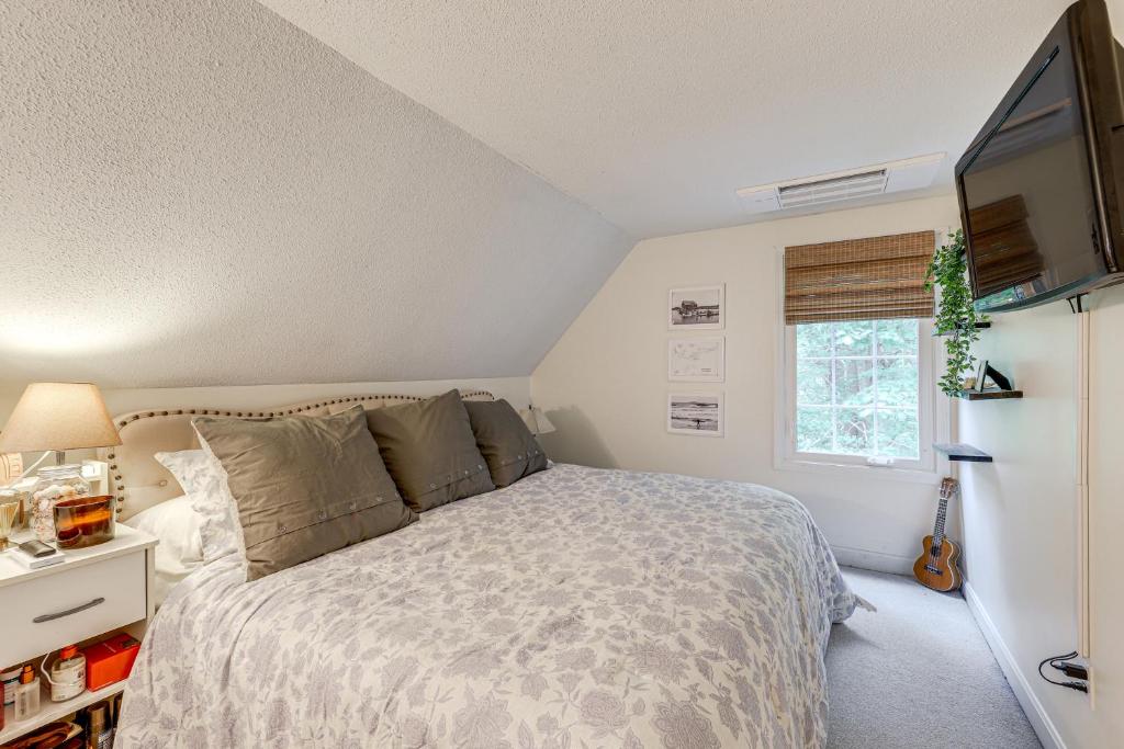 Beautiful Mousam River Retreat Hot Tub and Kayaks! - Image 7