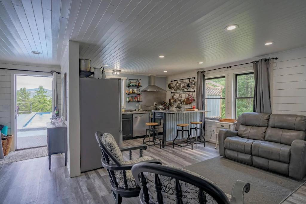 Luxury Poolside Suite with Views + Private Hot Tub - Image 5