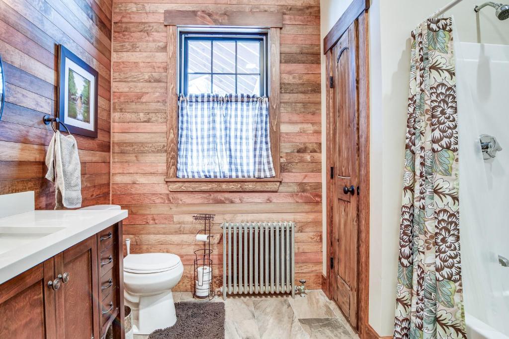 Hot Tub (Jacuzzi) - Photo 3