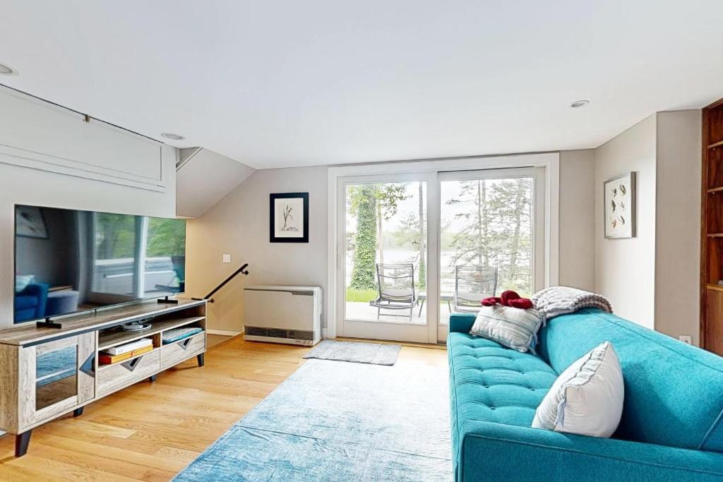 Edgecomb Riverhouse - Image 5