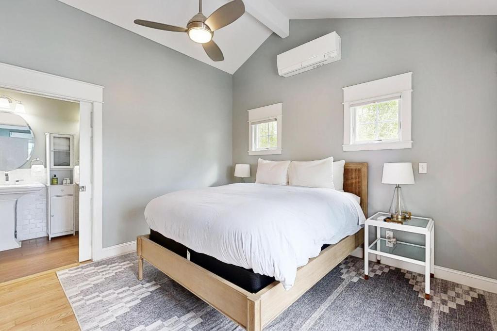 Edgecomb Riverhouse - Image 7