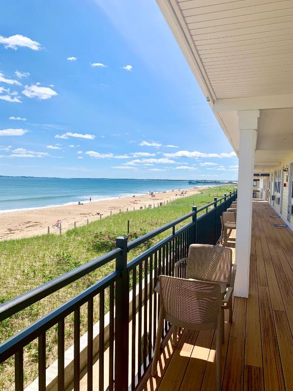 Abellona Inn & Suites - Image 4